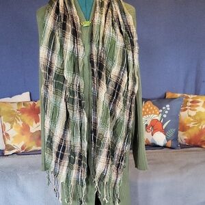 Plaid Fringe Scarf in Black and White